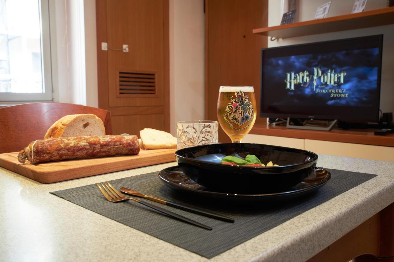 Harry Potter'S Magic House - Metro M4 - Linate - Citta Studi Milão Exterior foto
